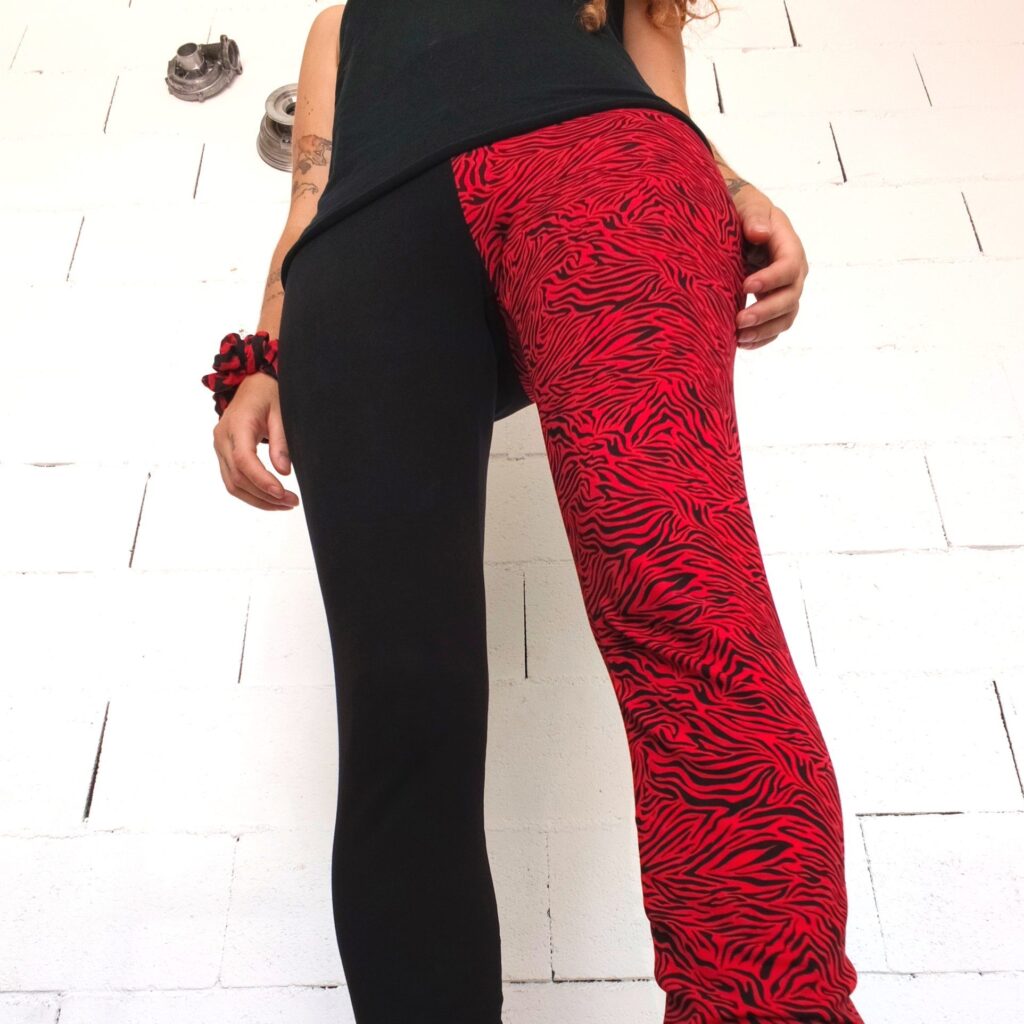 Leggins bicolor cebra roja