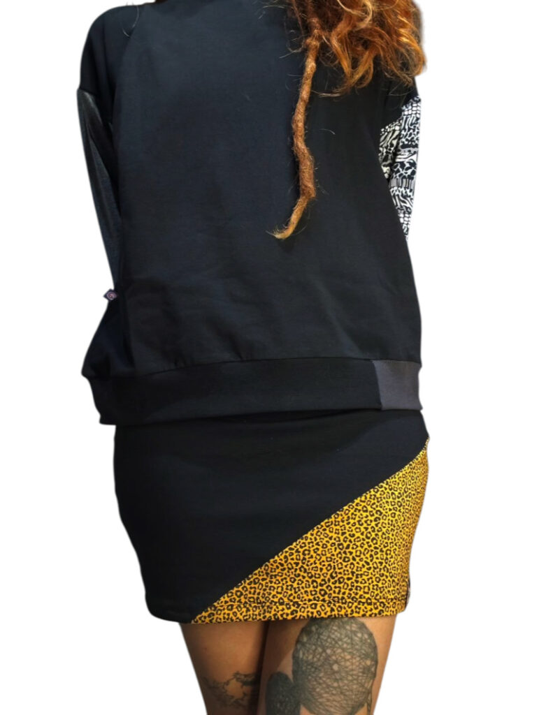 minifalda de leopardo mostaza
