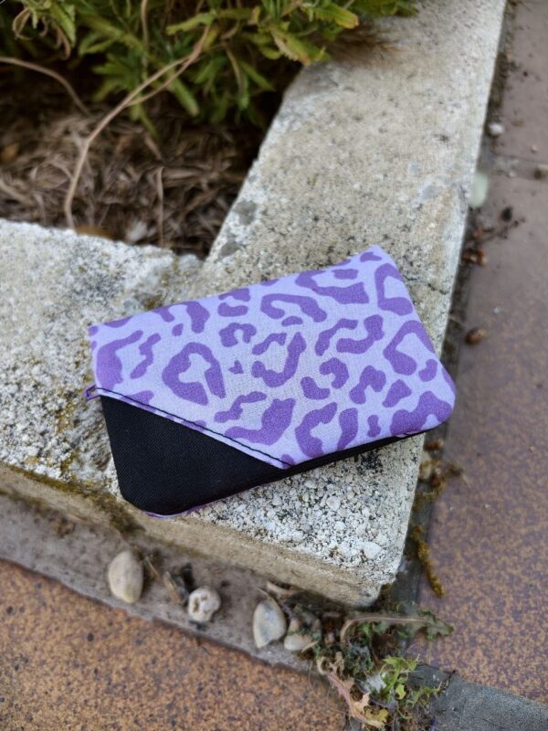 Monedero tarjetero leopardo lila