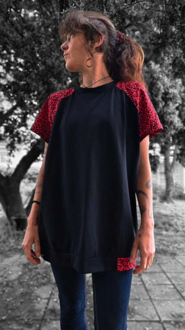 camiseta larga de algodón leopardo rojo