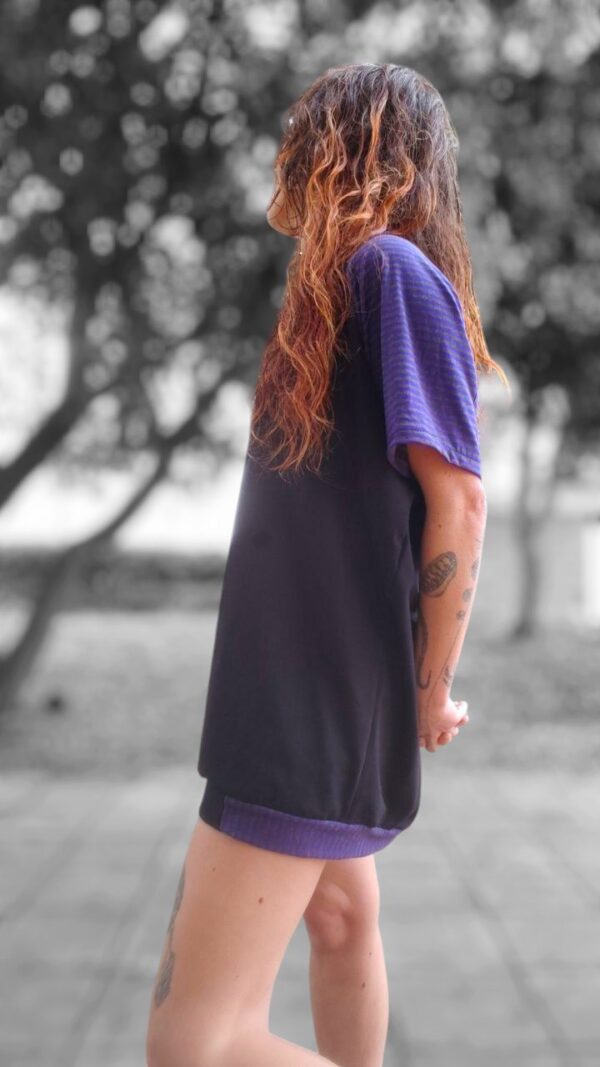 camiseta larga de algodón rayas moradas2