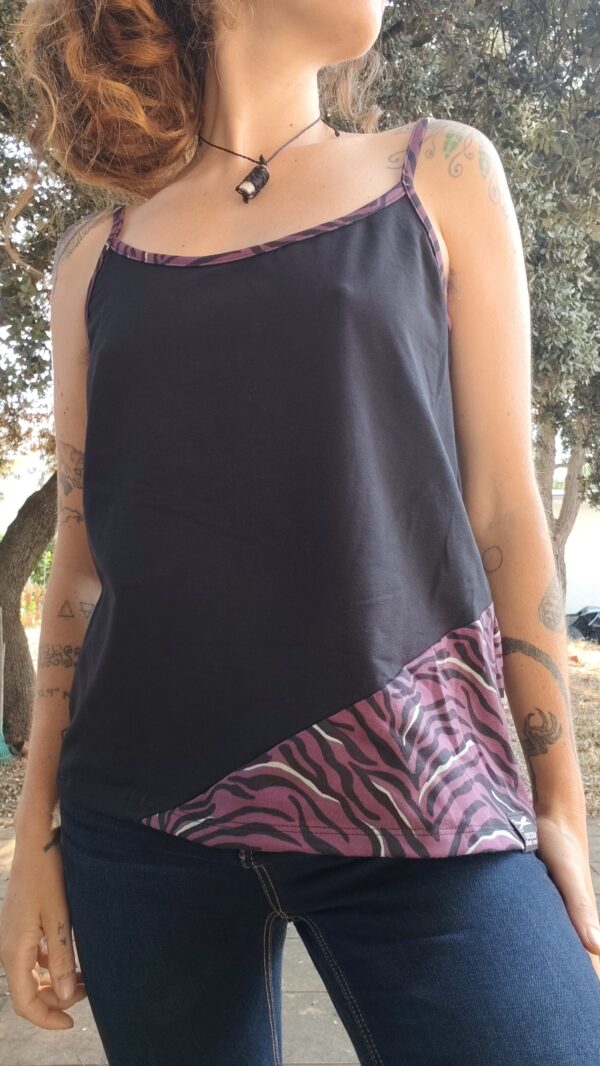 Camiseta de tirantes estampada cebra morada