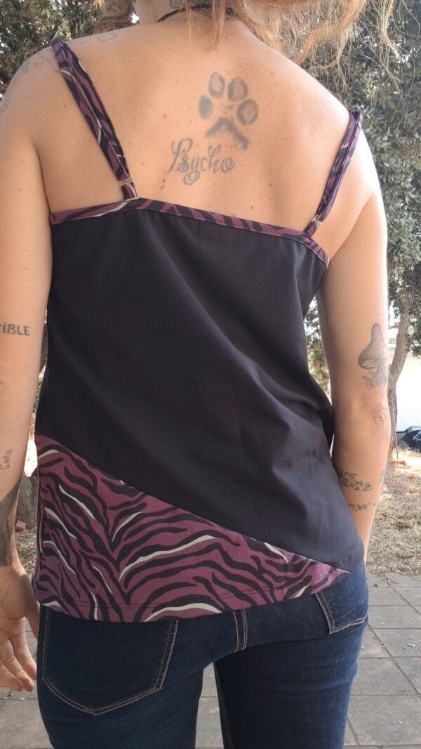 Camiseta de tirantes estampada cebra morada