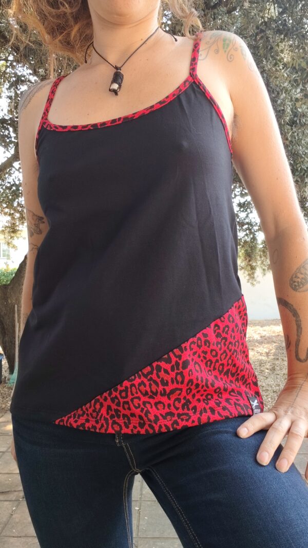 Camiseta de tirantes estampada leopardo rojo