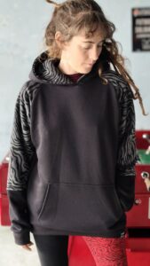 Sudadera manga estampada