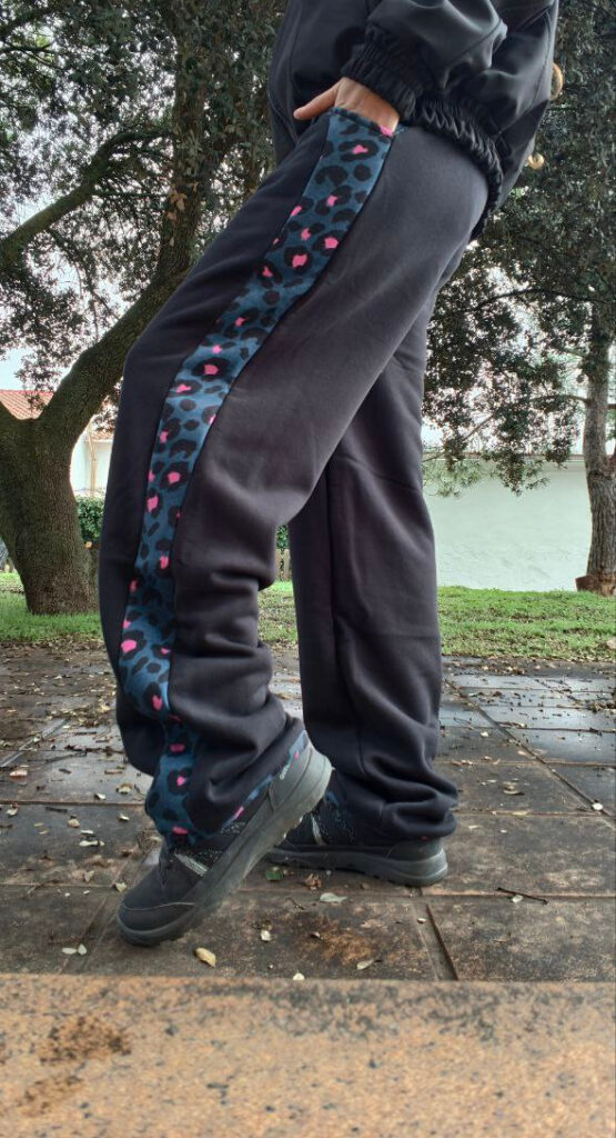 pantalón de chandal leopardo azul