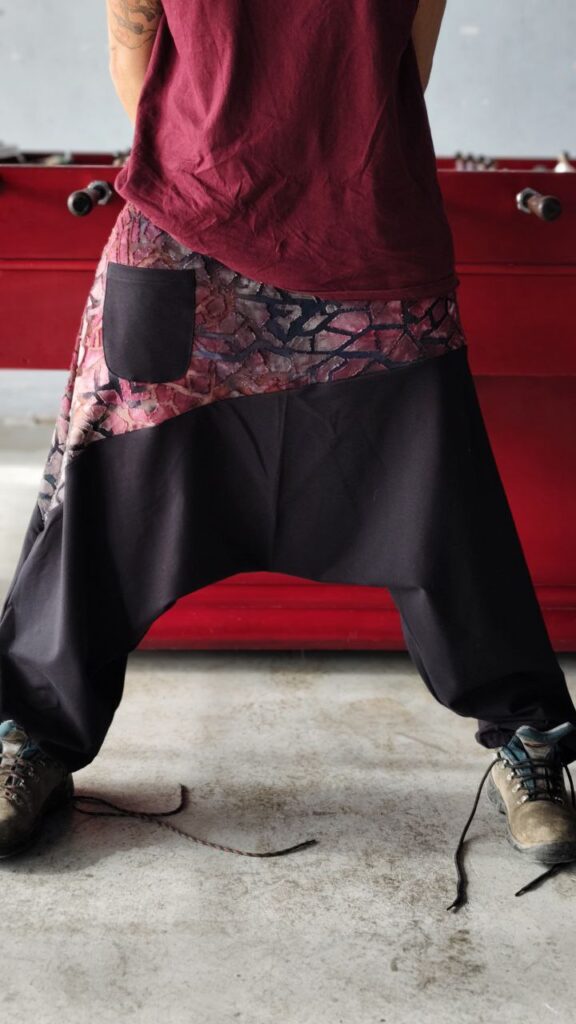 Pantalón harem granate