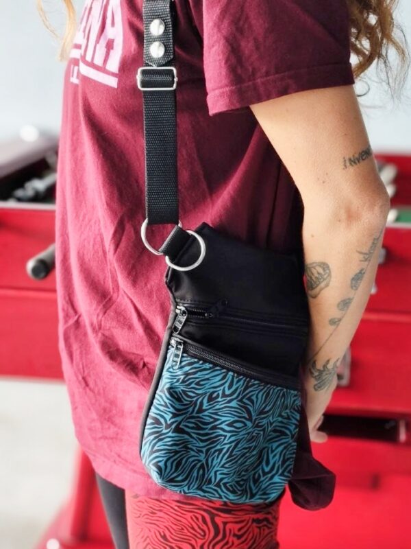 Riñolera cebra turquesa