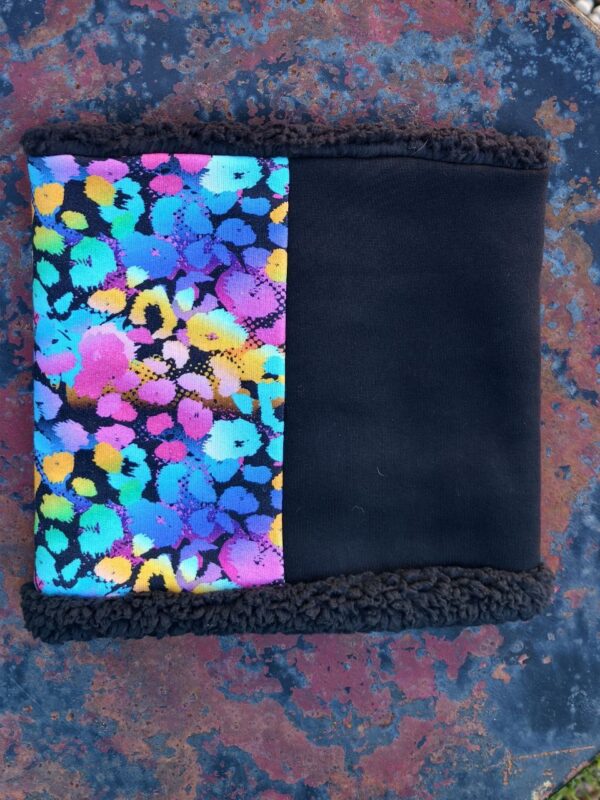 braga de cuello leopardo colores