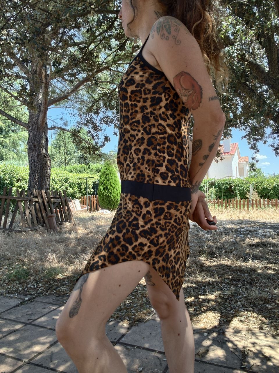Vestido leopardo en pico