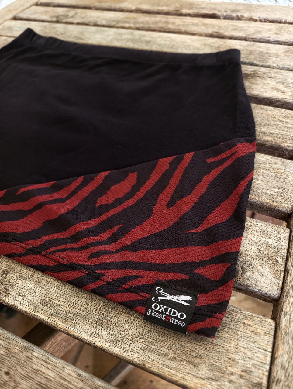 minifalda cebra rojo oscuro